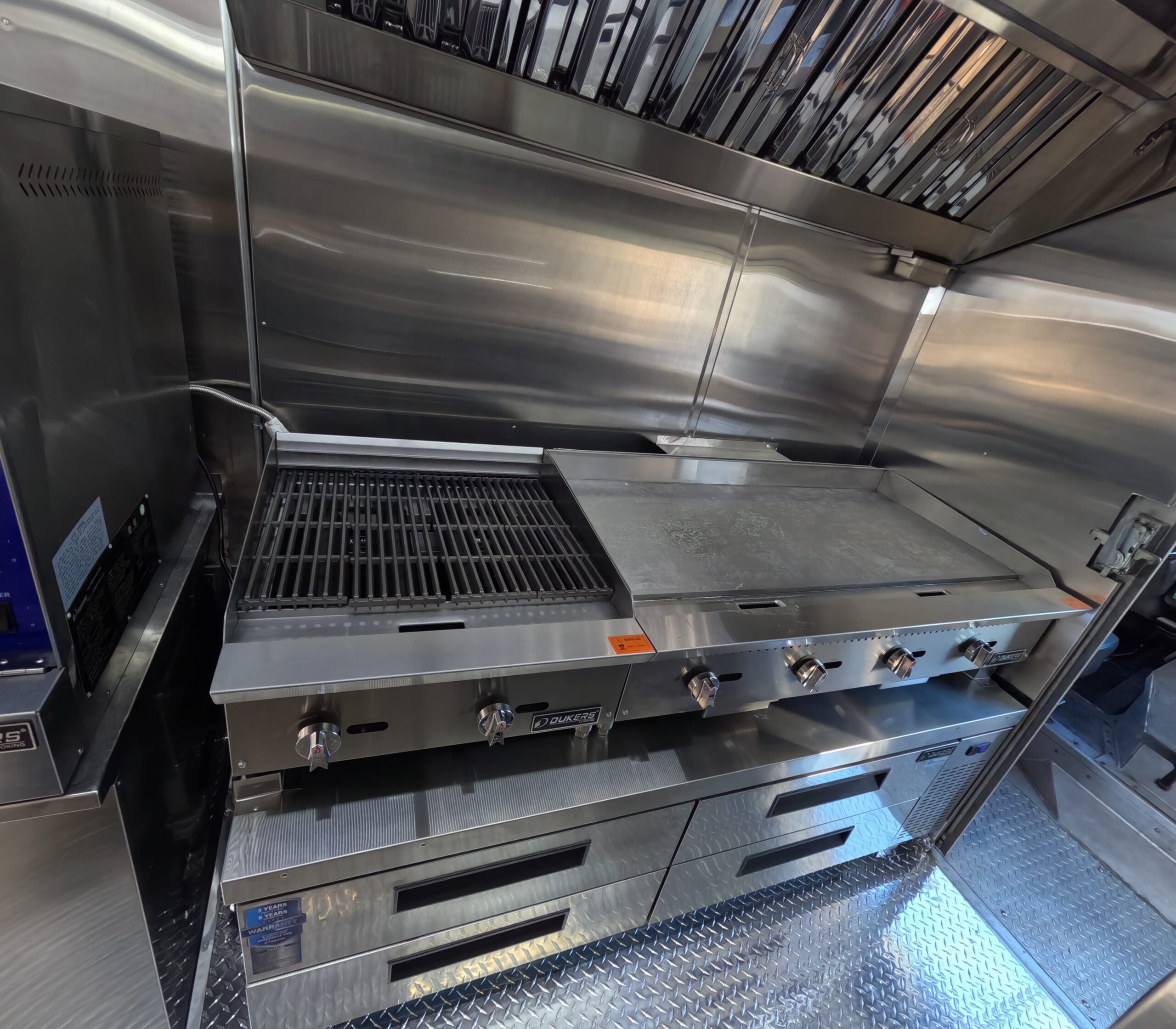 GOPR0609 1761946372392 scaled - SUMMER CHICKEN