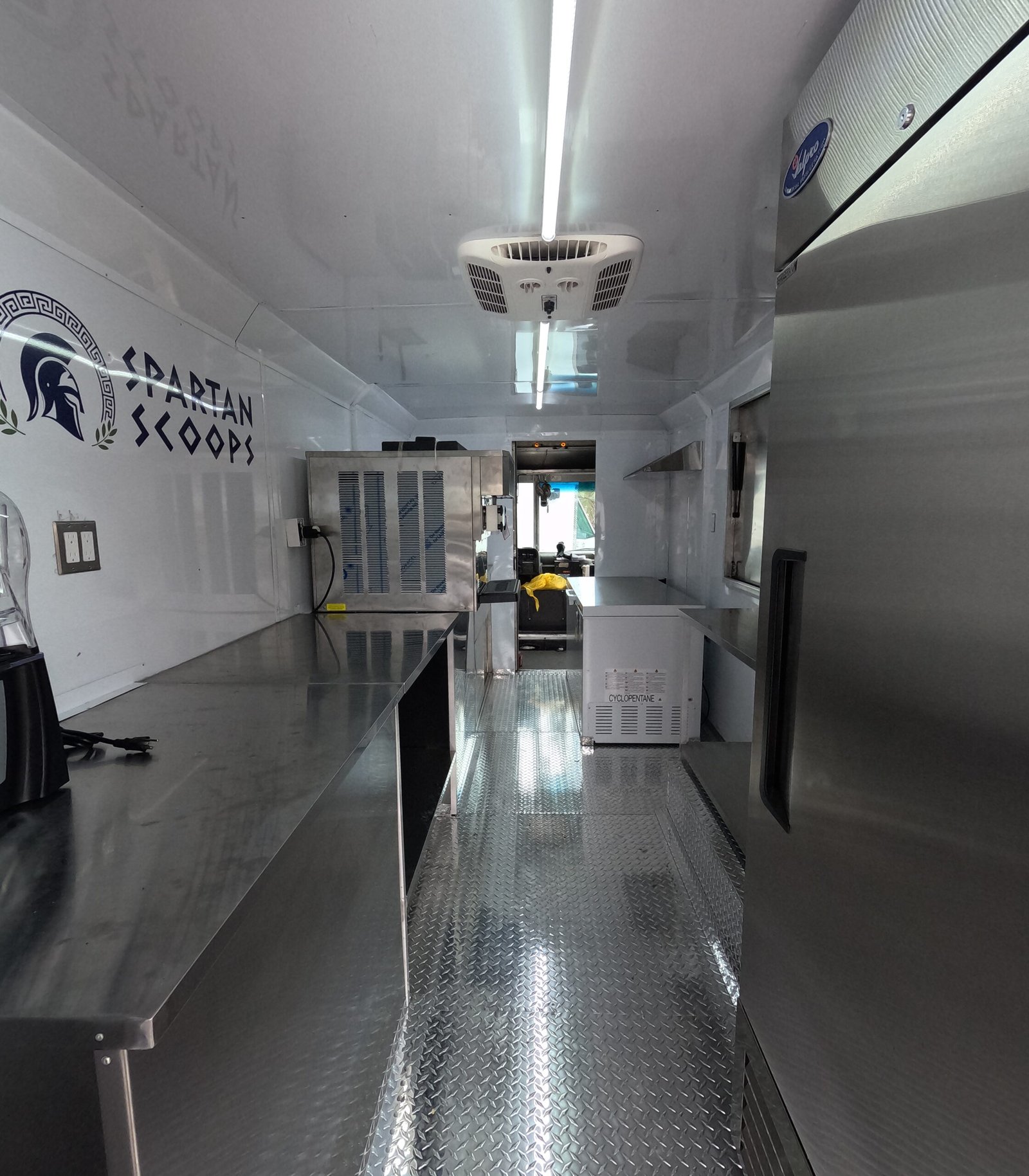 Spatan Scoops Custom Food Truck And Trailer Manufacturer