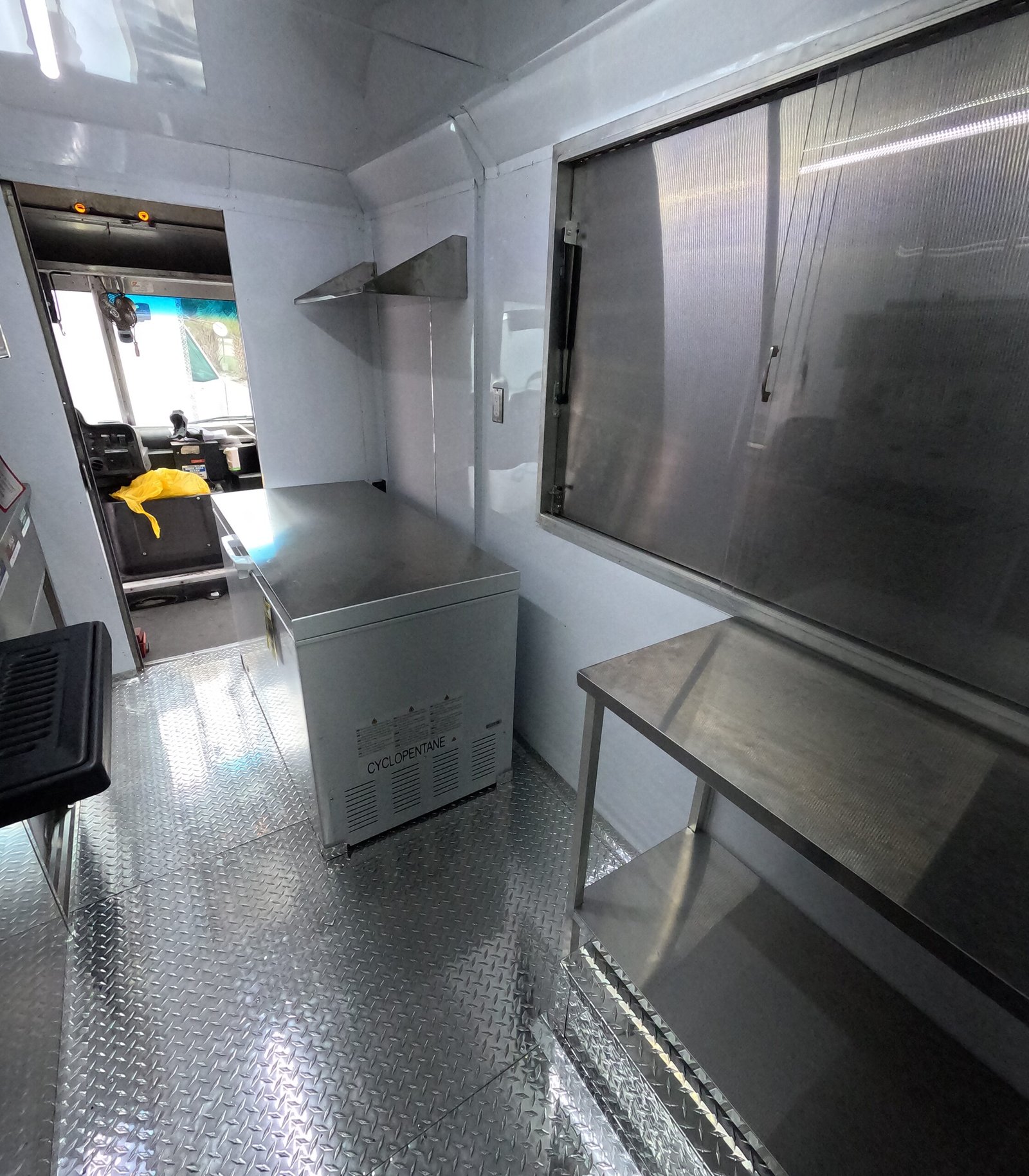 Spatan Scoops Custom Food Truck And Trailer Manufacturer